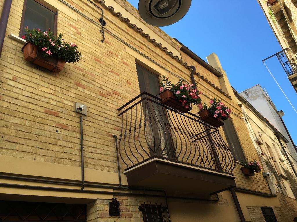 Guest House Dimora Fiorita Serracapriola Ngoại thất bức ảnh